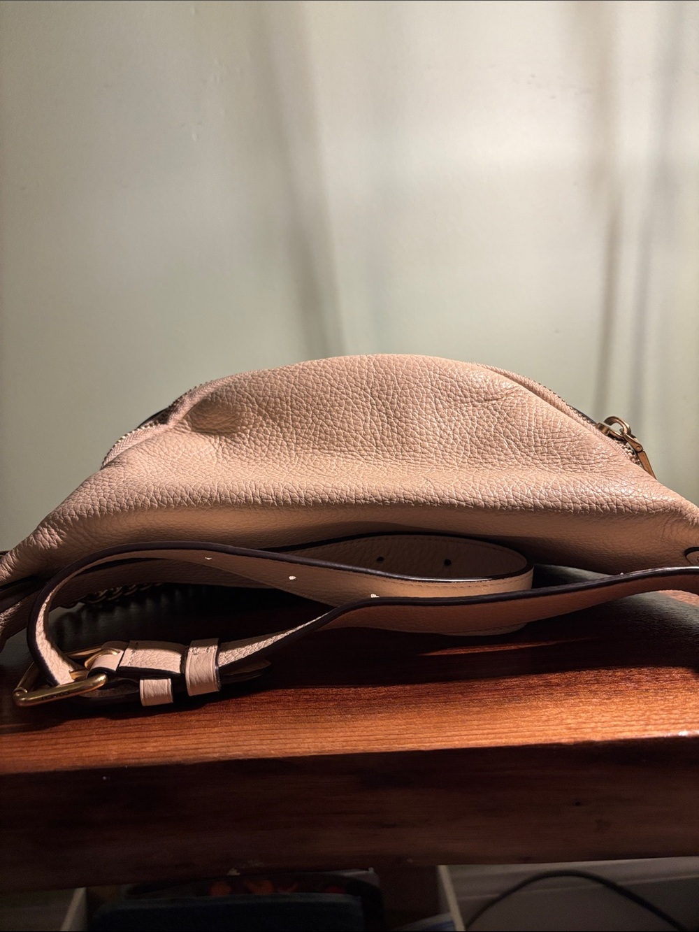 Coach leather women’s belt bag - Picture 3 of 5